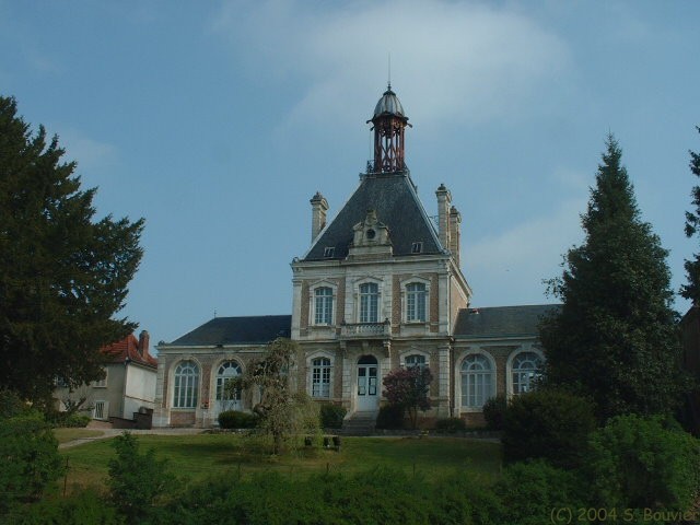 Long (Hôtel de Ville)
