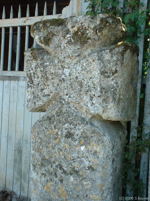 Aigneville (Croix de Pierre 1)