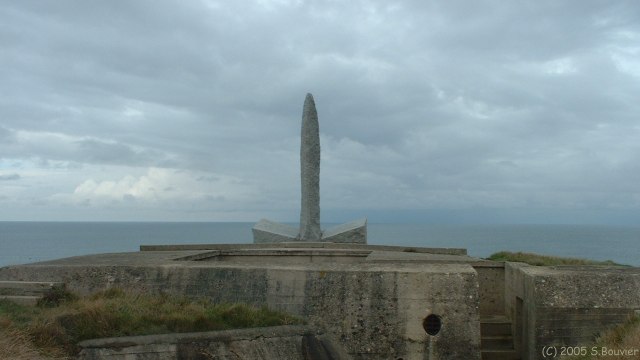 Pointe du Hoc (Stèle)
