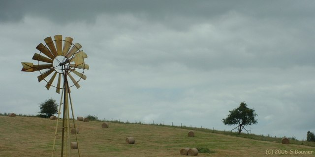 Ste Croix sur Buchy (Eolienne 1)