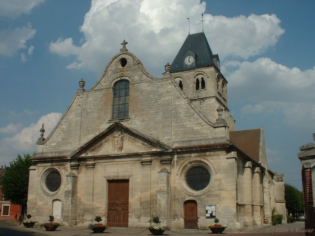 Neuville en Hez (Eglise)