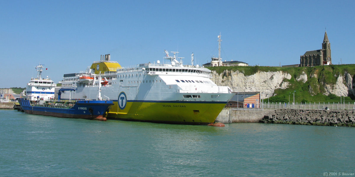 Dieppe (Seven Sisters 1)