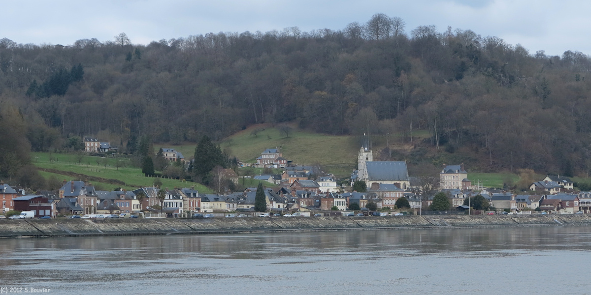Villequier (Quai Victor Hugo 1)