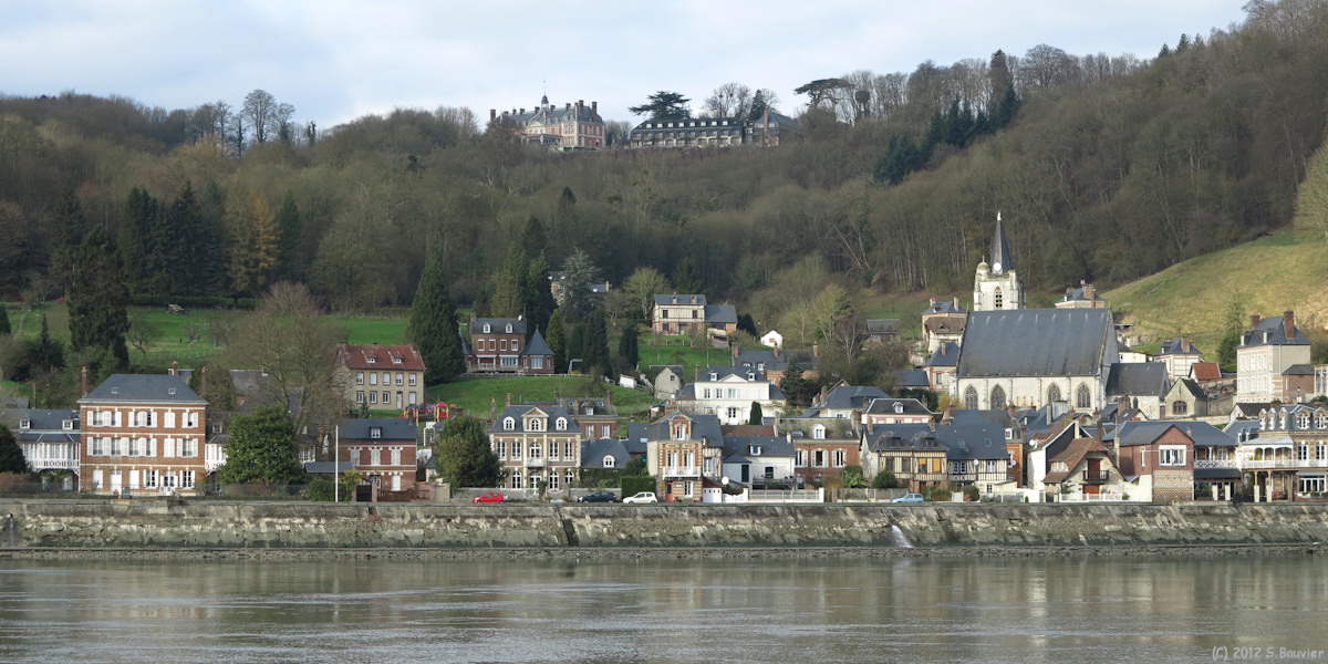 Villequier (Quai Victor Hugo 3)