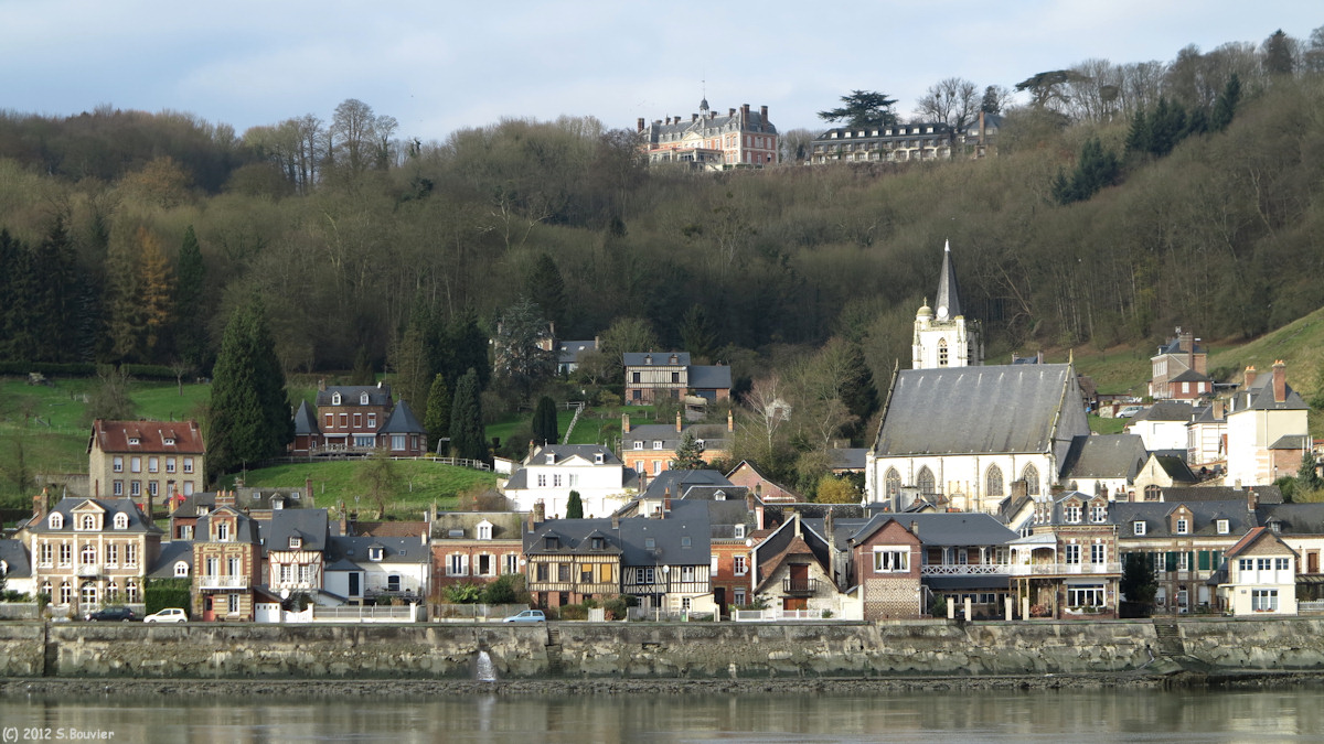 Villequier (Quai Victor Hugo 4)