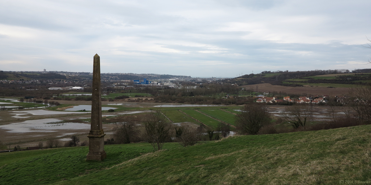 Arques la Bataille (Pyramide)