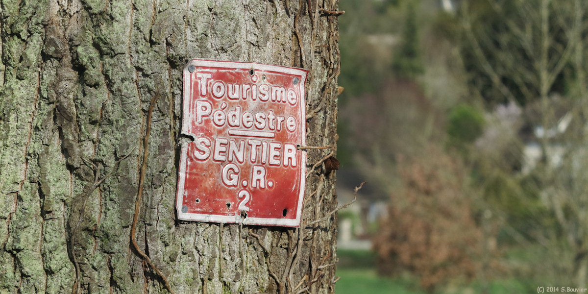  Ste Geneviève les Gasny (Plaque GR2)
