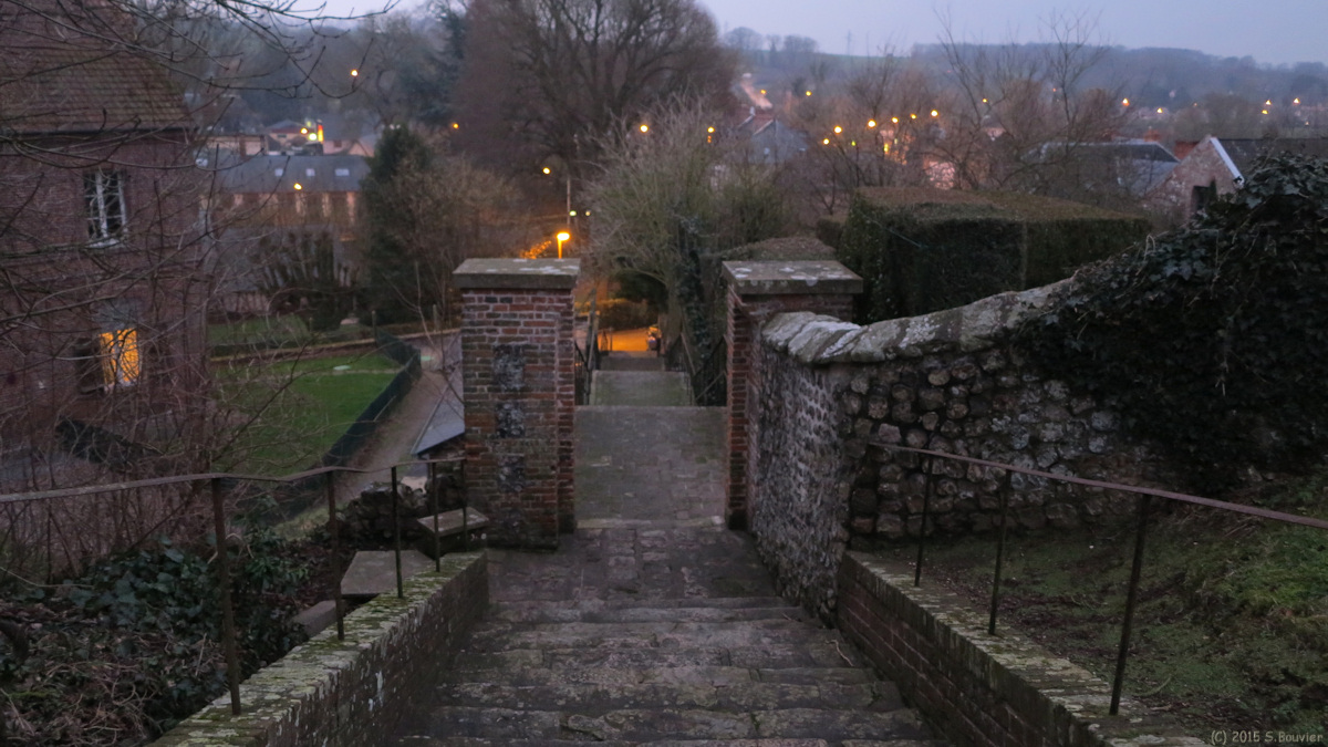 Ouville la Rivière (Escalier)