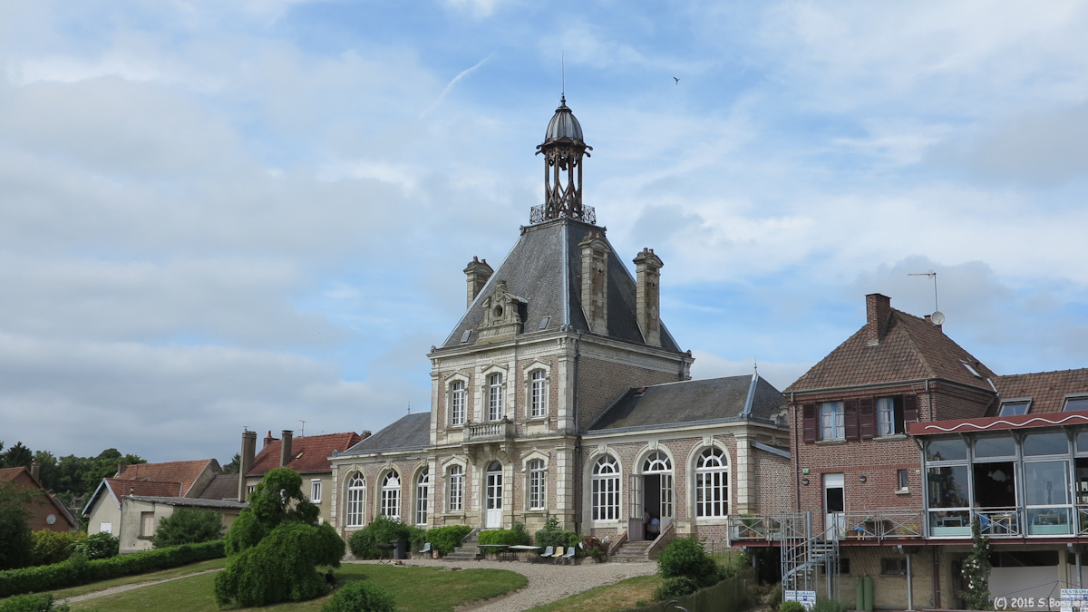 Long (Hôtel de Ville)