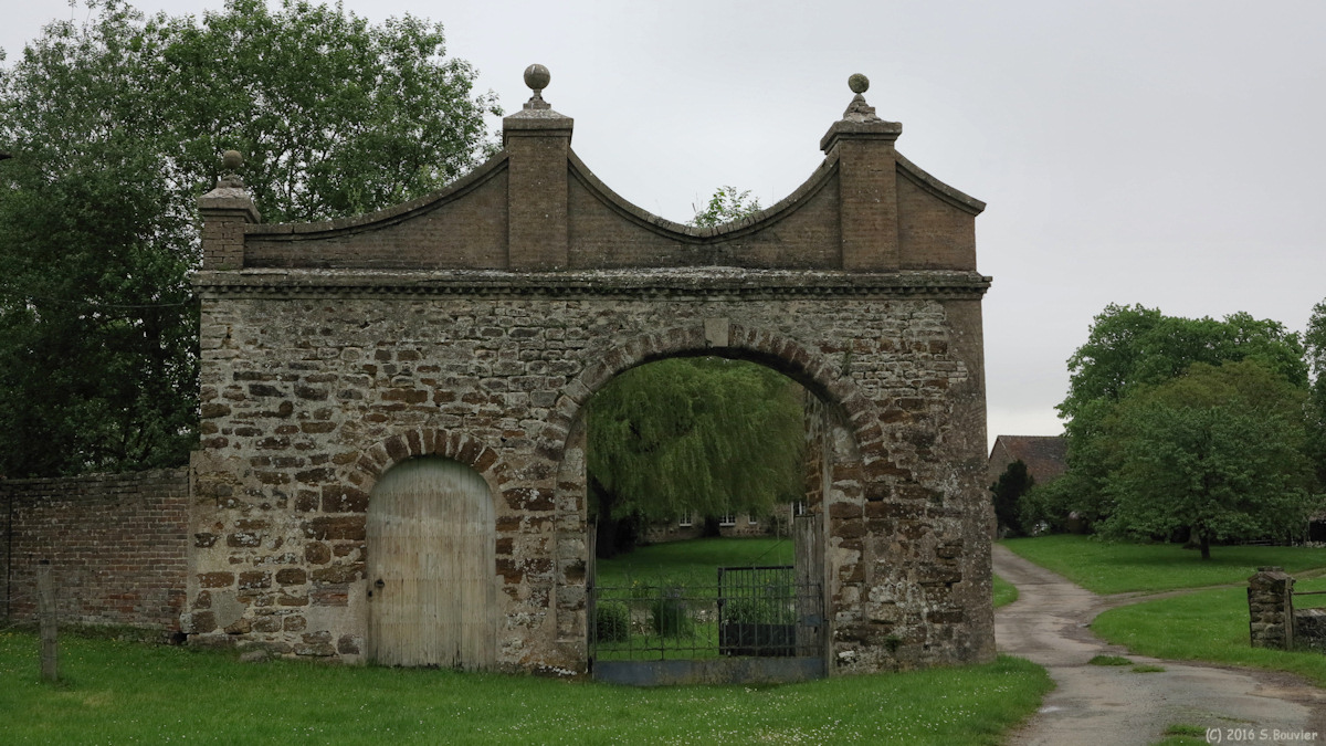 Lachapelle aux Pots (Lhuyère)