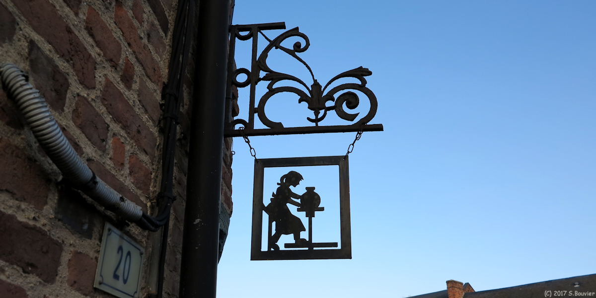 Longueville sur Scie (Enseigne)