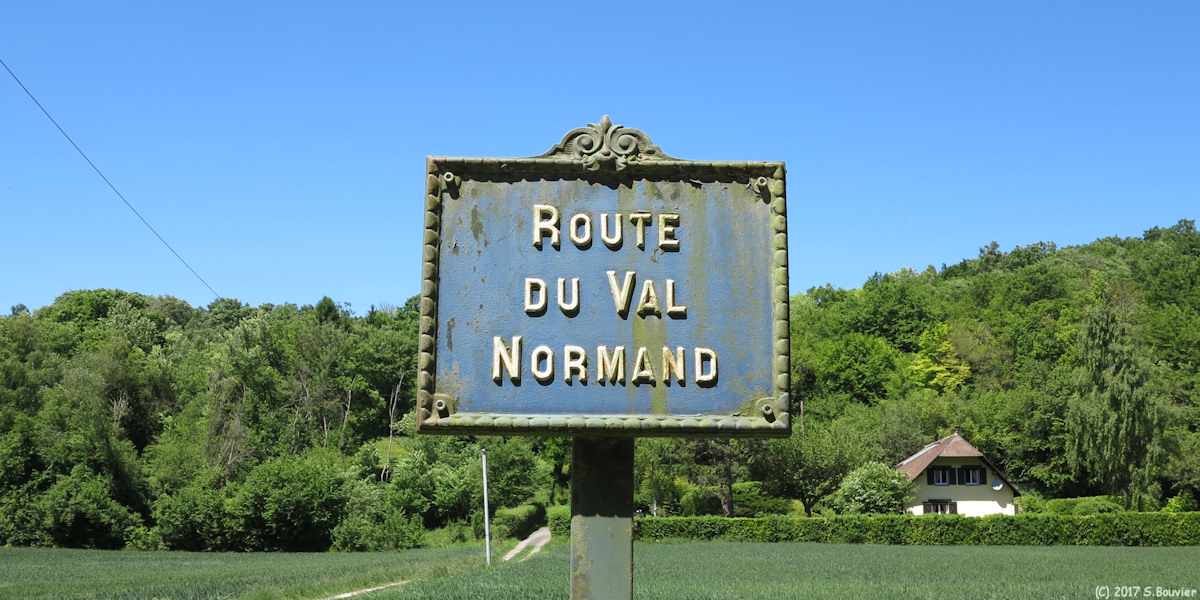 Fontaine sous Préaux (Panneau)