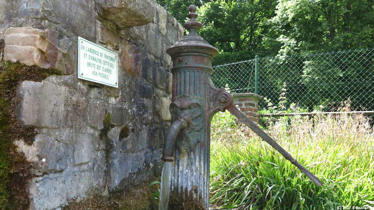 Fontaine sous Préaux (Source 2)