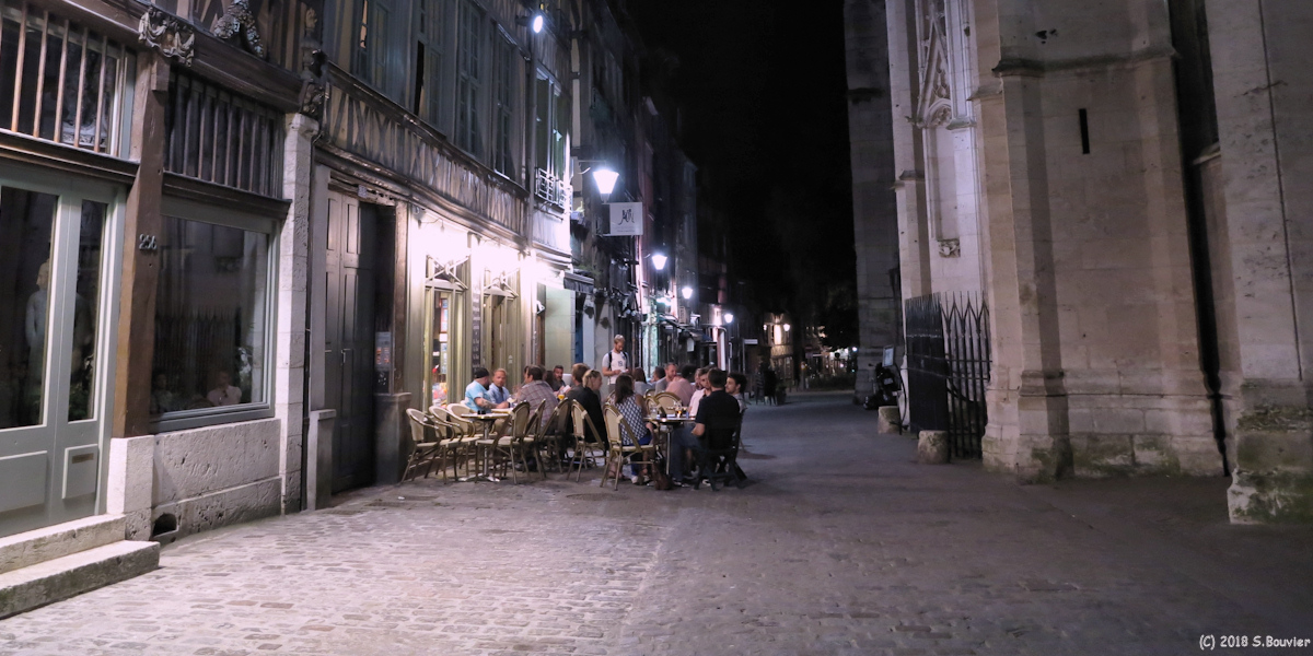 Rouen (Terrasse 1, Nuit)