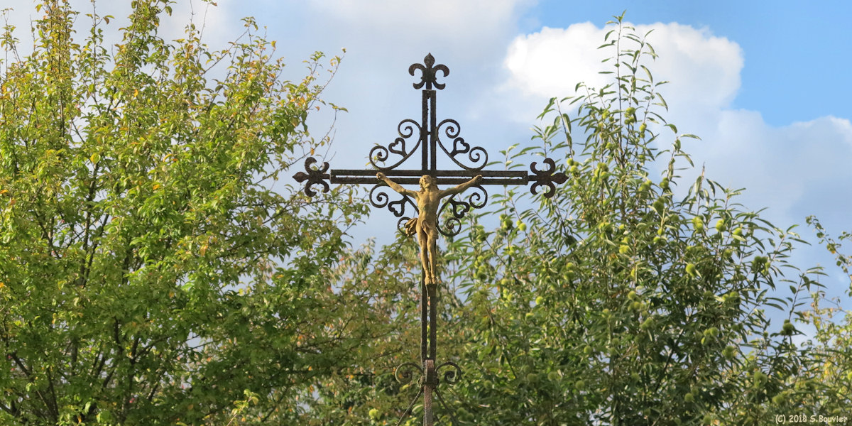 Fauville en Caux (Croix)