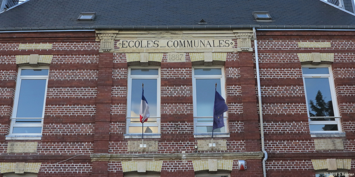 Fauville en Caux (Ecoles communales)