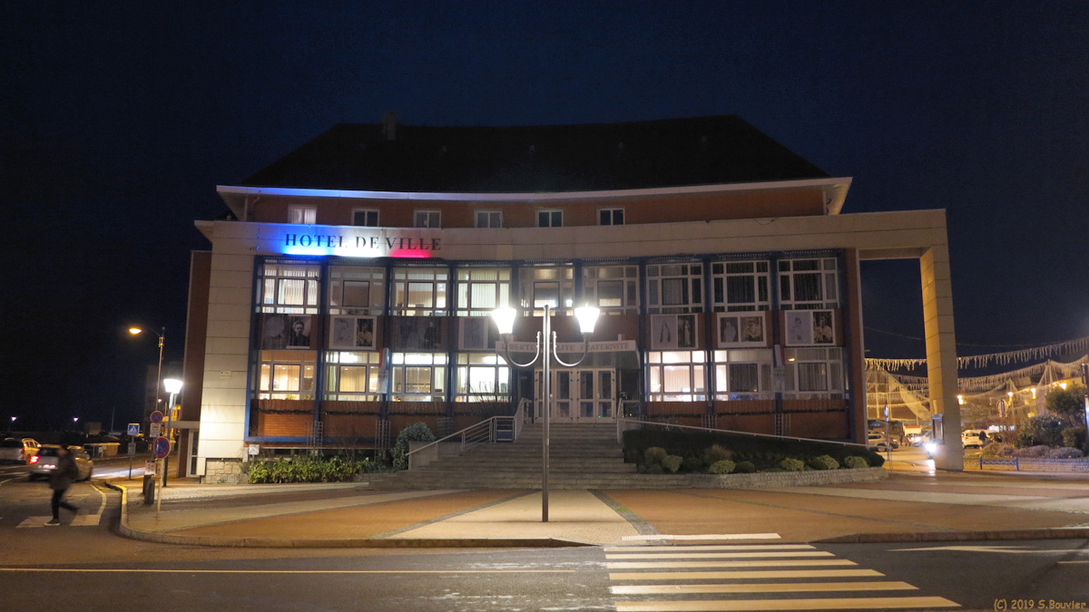 Saint Valery en Caux (Hôtel de Ville, Nuit)
