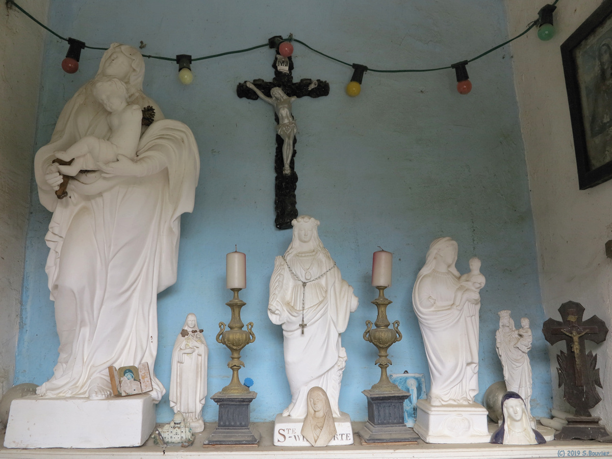 Aubéguimont (Statuettes)