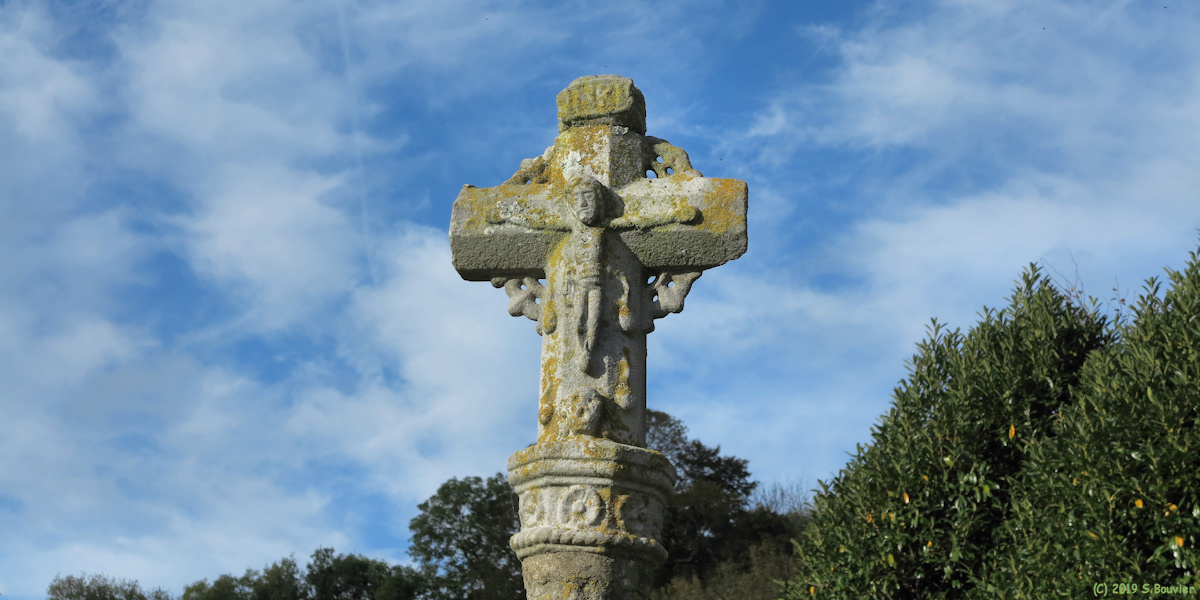 Le Bourg-Dun (Croix)