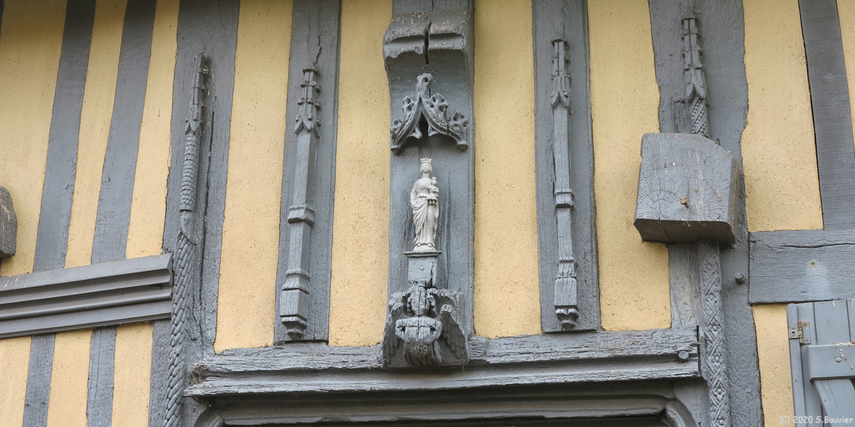 Offranville (Statuette)