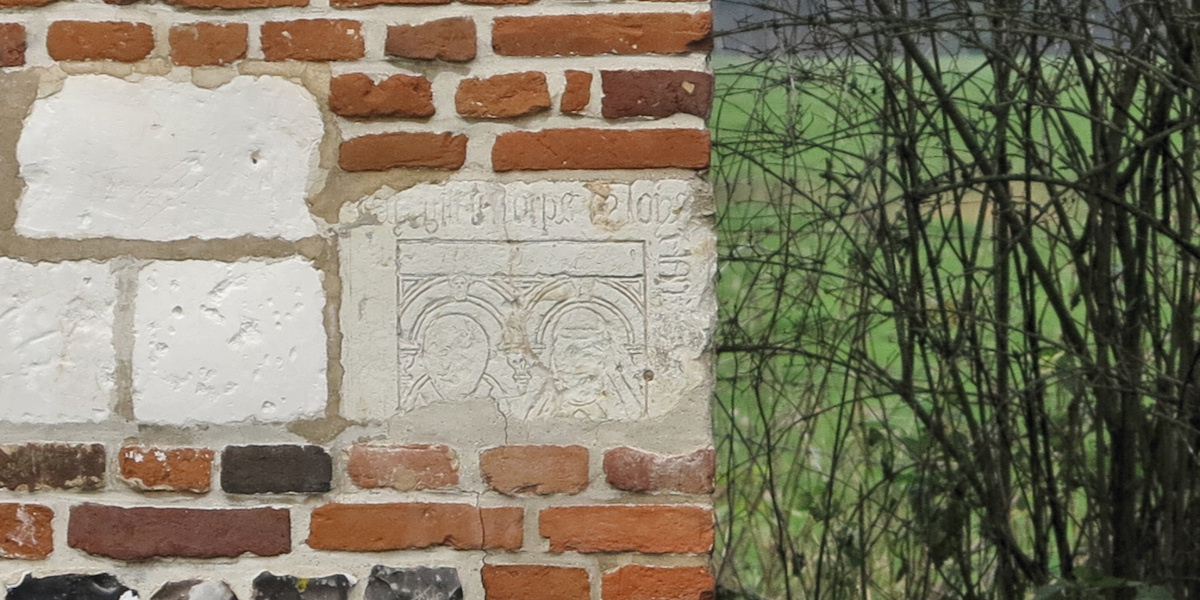 Saint Aubin le Cauf (Bas-Relief)