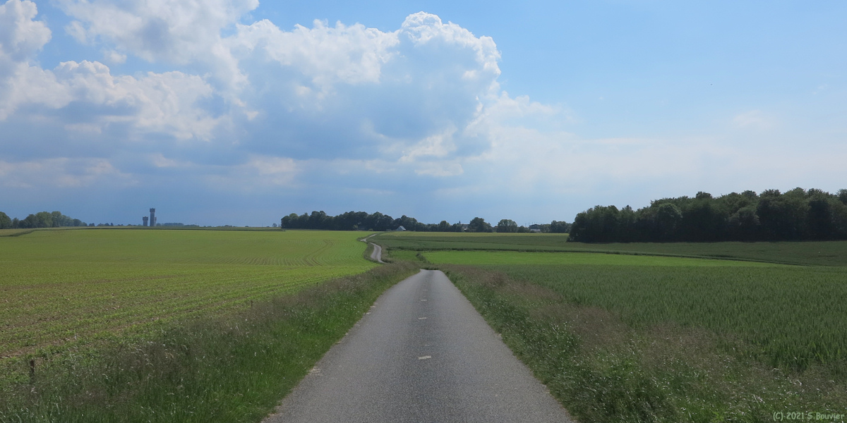 Avesnes en Val (Route)