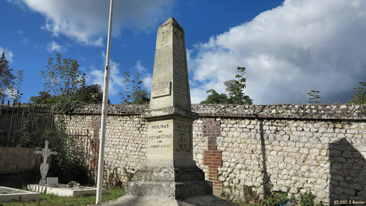 Hautot sur Seine (Monument aux Morts)