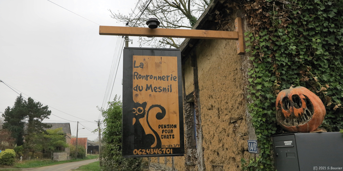 Mesnil-Follemprise (Enseigne)