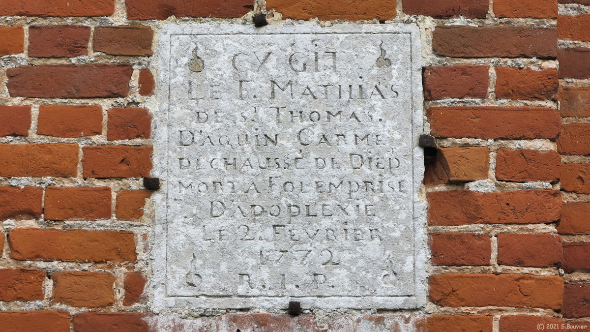 Mesnil-Follemprise (Tombe)