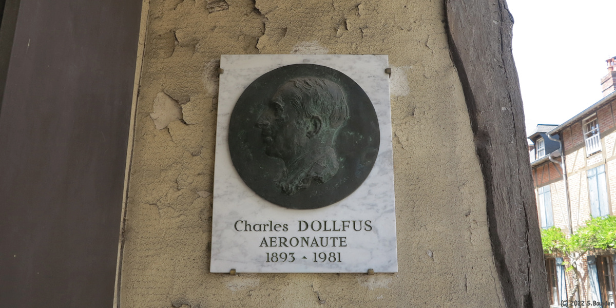 Lyons la Forêt (Bas-Relief 1)