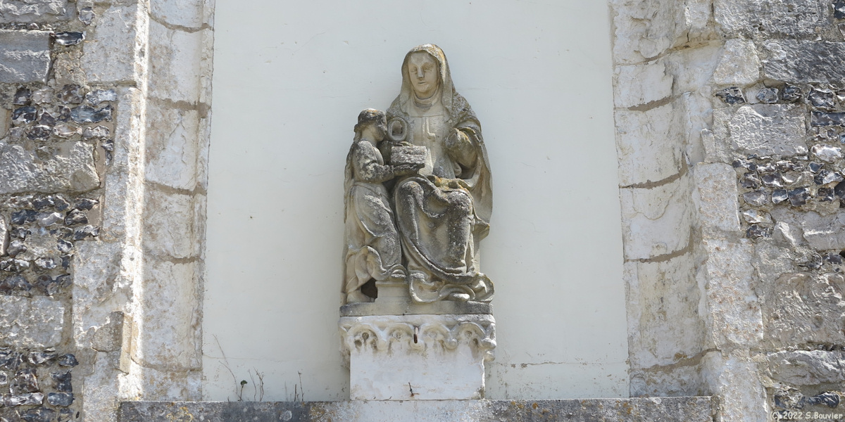 Lyons le Forêt (Statue)