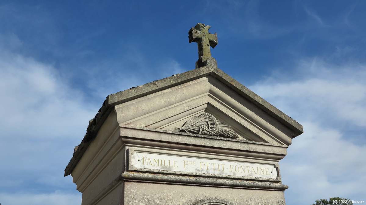 Saint Pierre Bénouville (Chapelle funéraire)