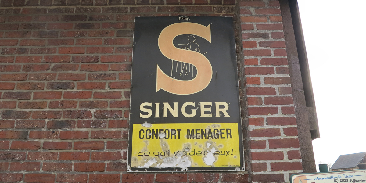 Ancretiéville Saint Victor (Singer)