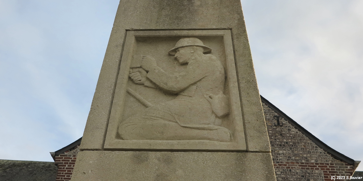 Ancretiéville Saint Victor (Bas-Relief)