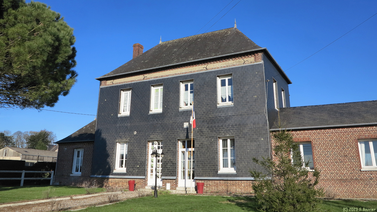 Hugleville en Caux (Mairie 1)