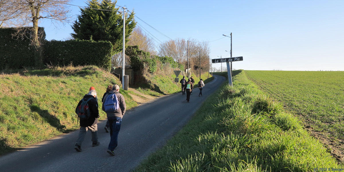 Hugleville en Caux (Route 1)