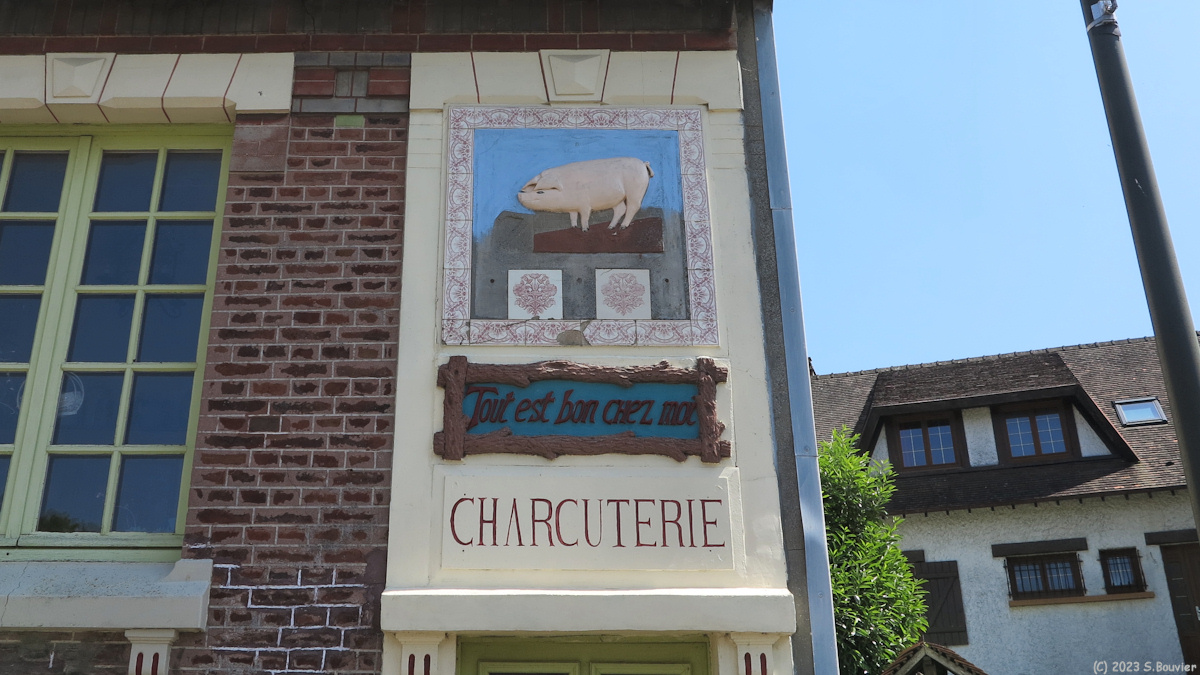 Saint Quentin la Motte Croix au Bailly (Enseigne)