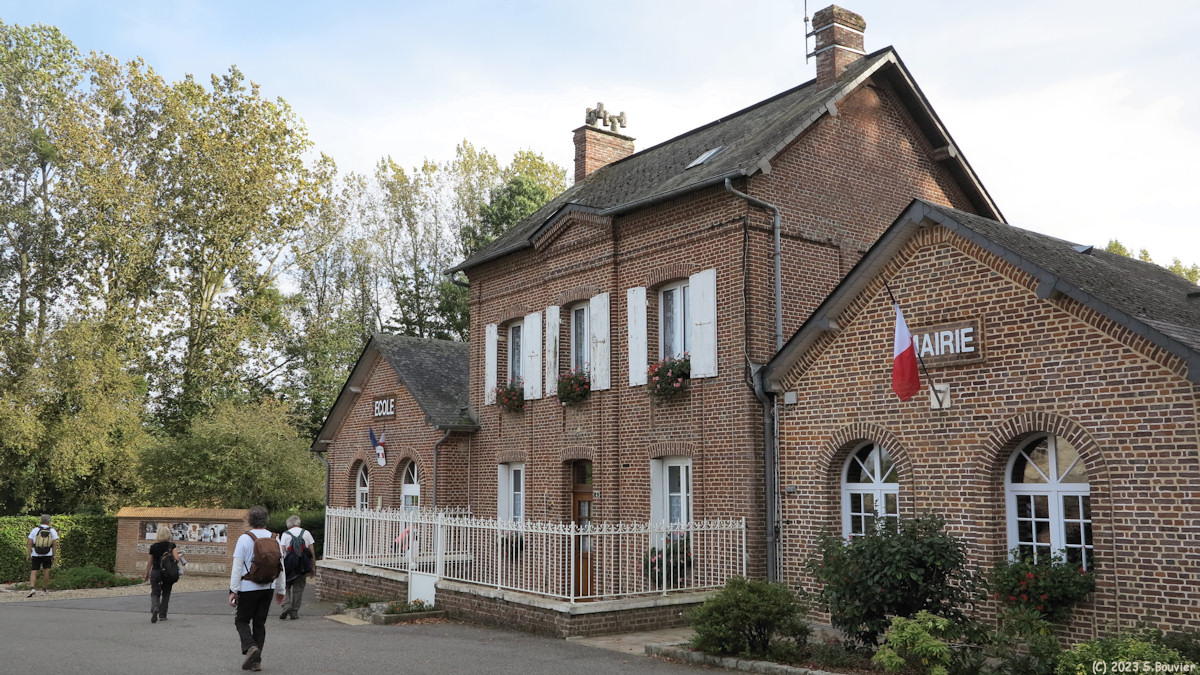 Bourville (Mairie, Ecole)
