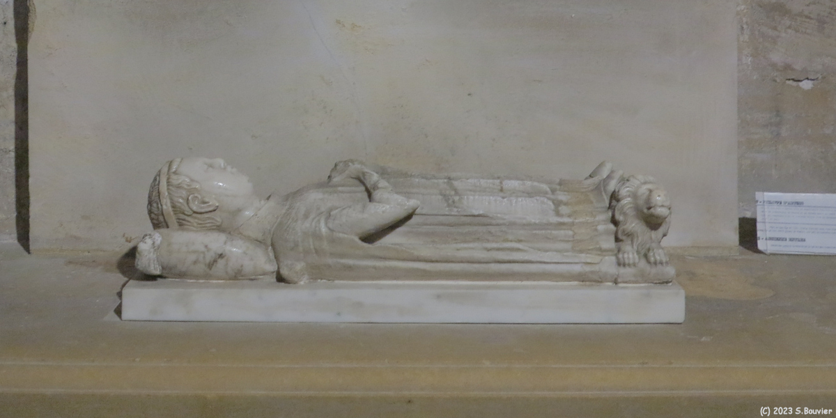 Eu (Gisant 5)