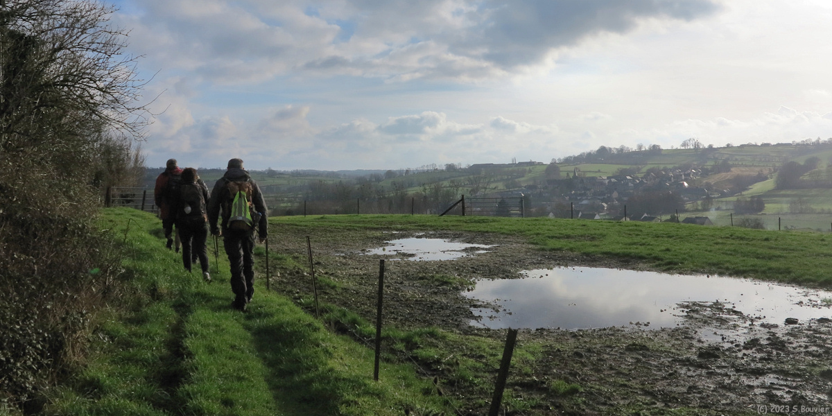 Neuville-Ferrières (Chemin)
