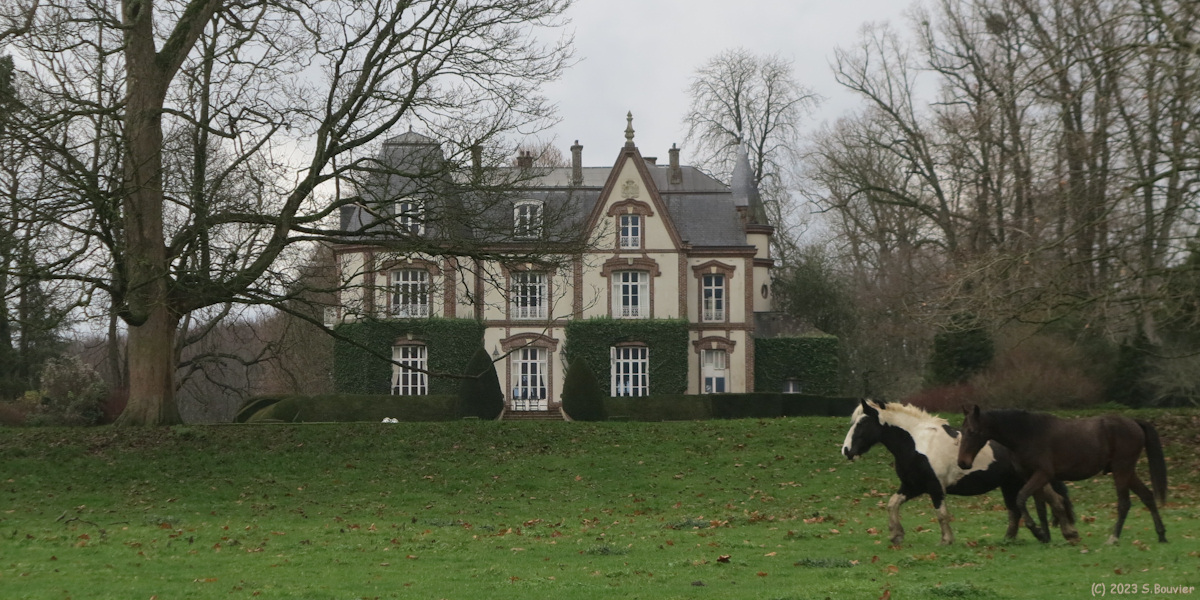 Bouelles (Chevaux, Château)