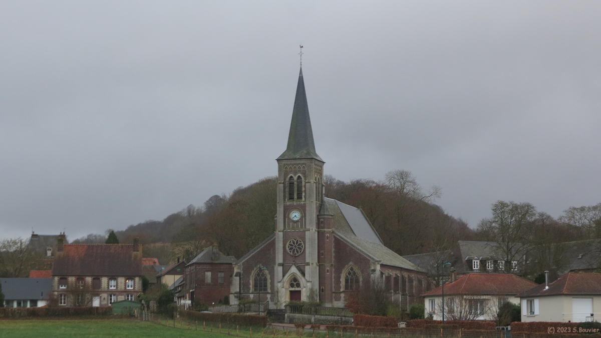 Mesnières en Bray (Eglise)