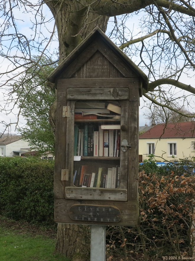 Saint Maclou la Brière (Boîte à Livres)