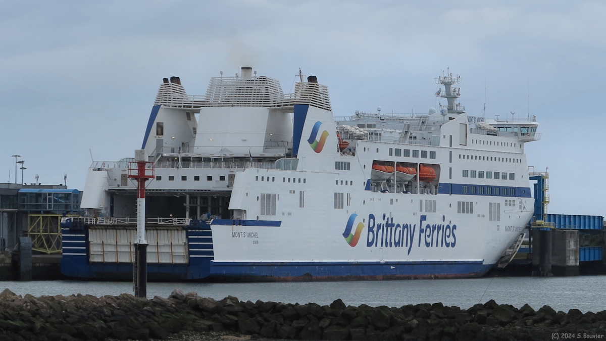 Ouistreham (Car-Ferry 2)