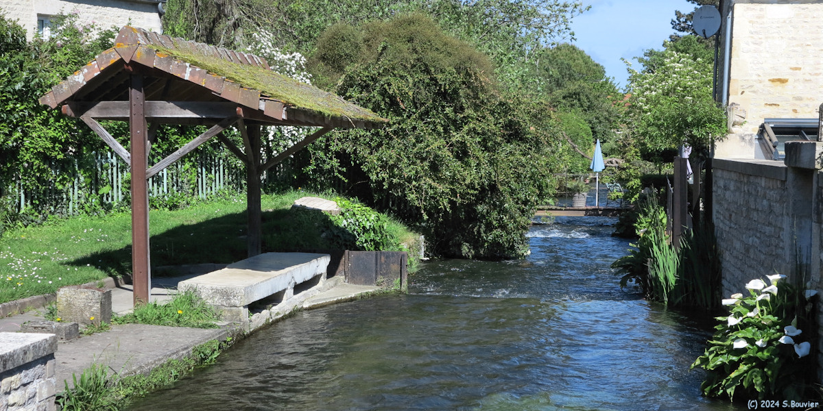 Reviers (Lavoir)