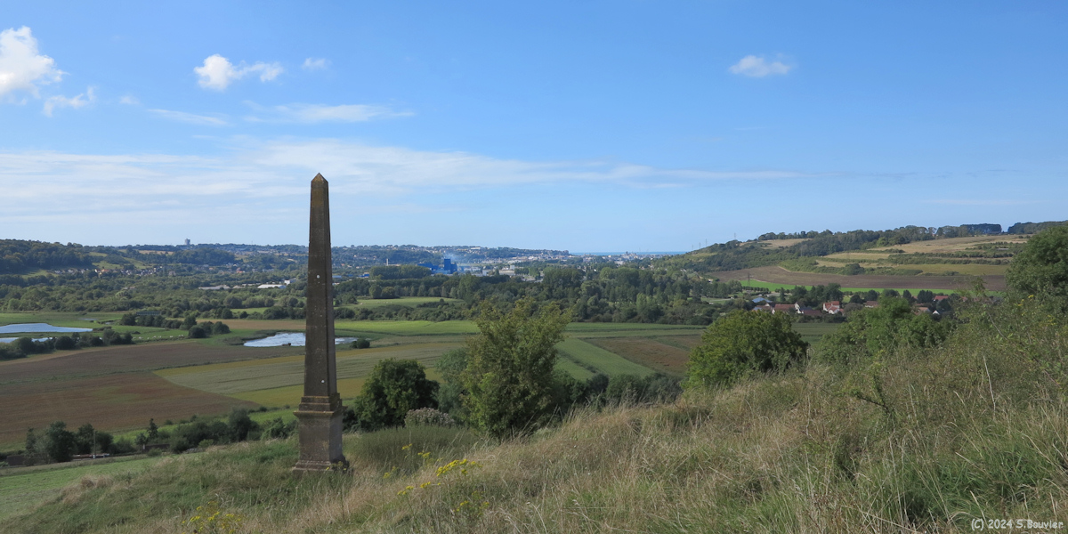 Arques la Bataille (Pyramide)