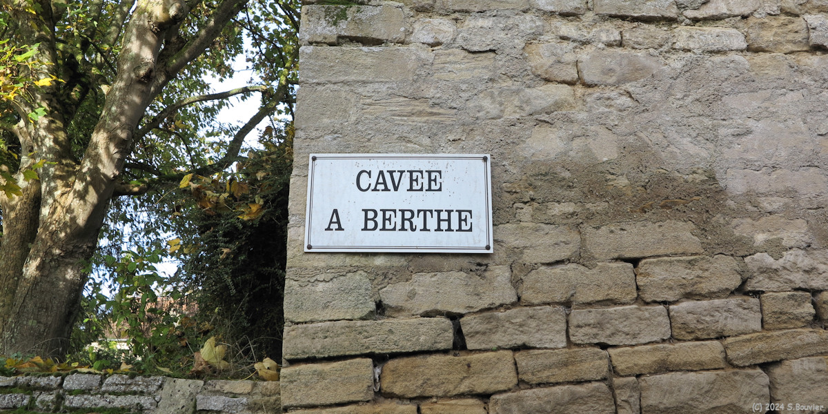 Amblie (Plaque 1)