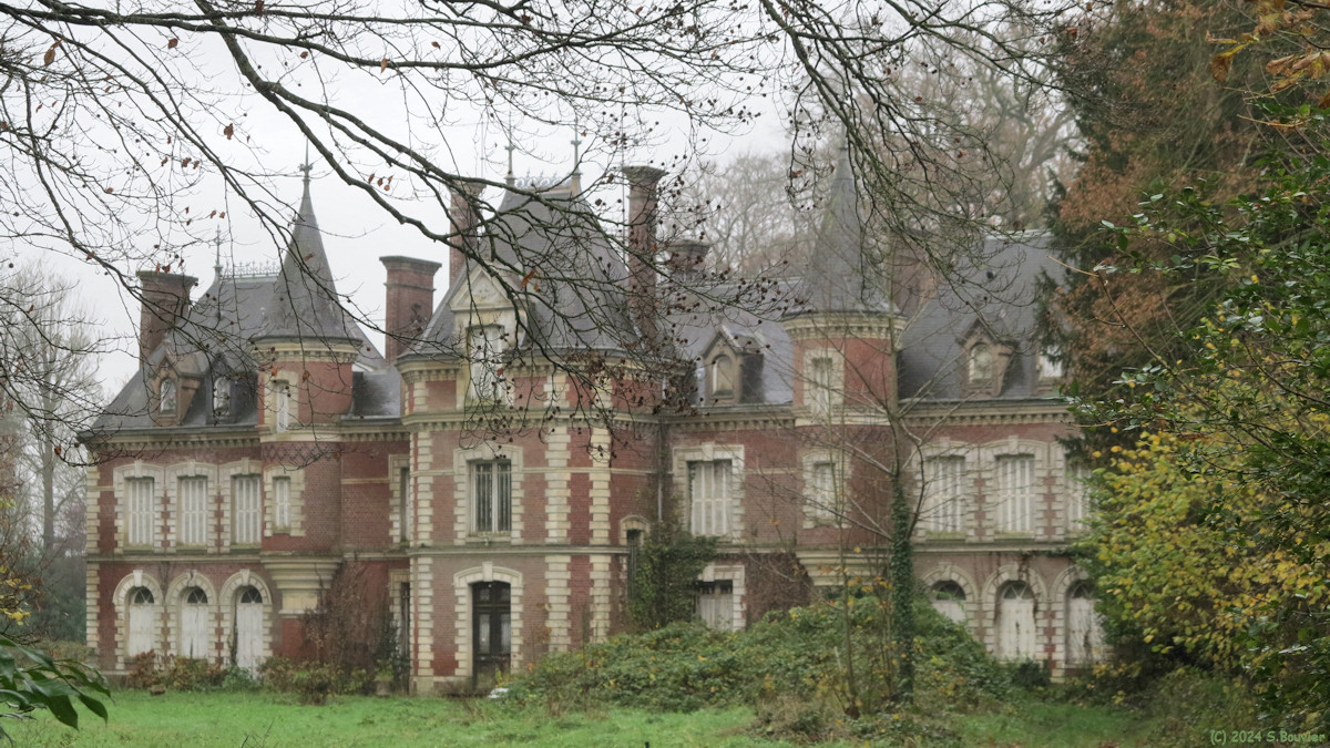 Saint Victor l'Abbaye (Château)