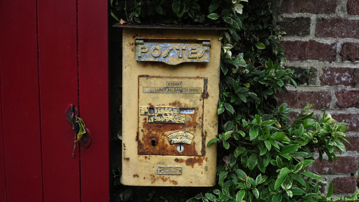 Clères (Boîte aux Lettres)
