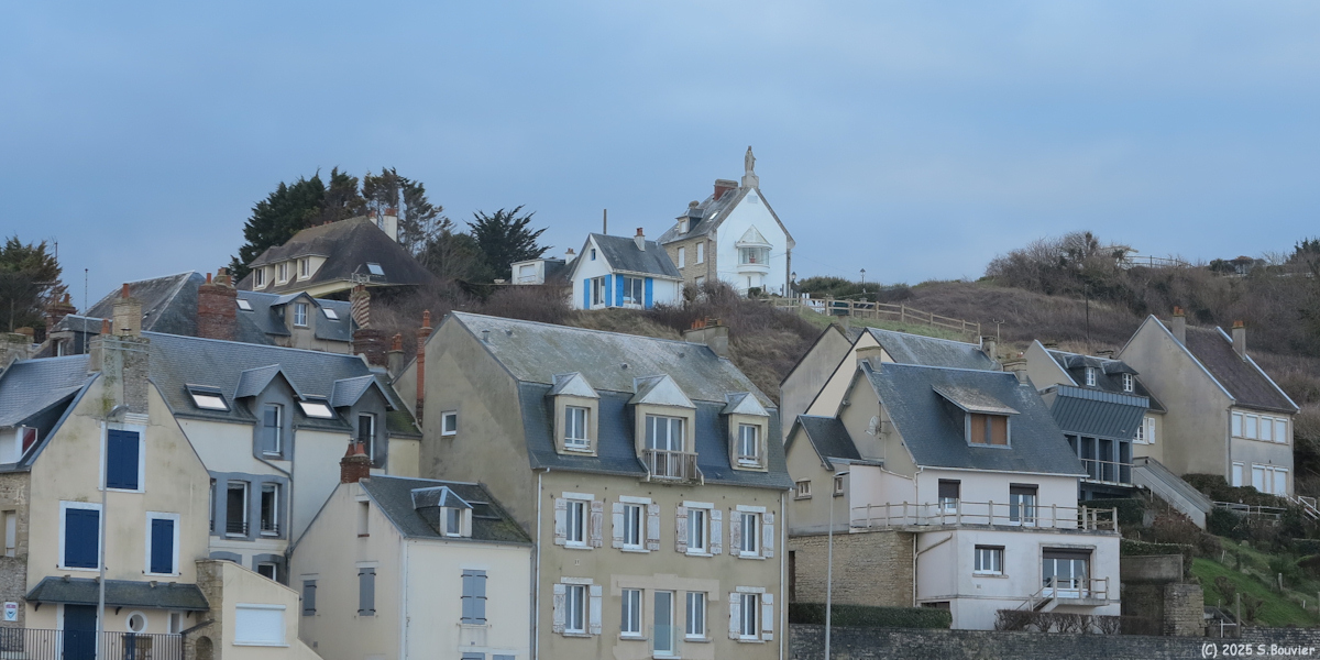 Port en Bessin (Maison-Phare1)